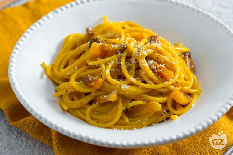 Spaghetti carbonara with guanciale and pecorino