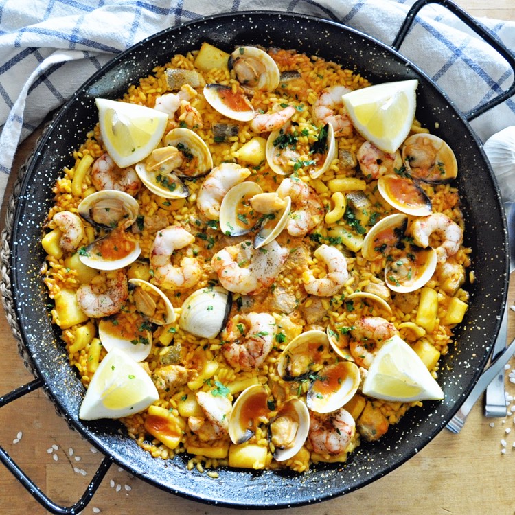 Saffron seafood paella with prawns and mussels