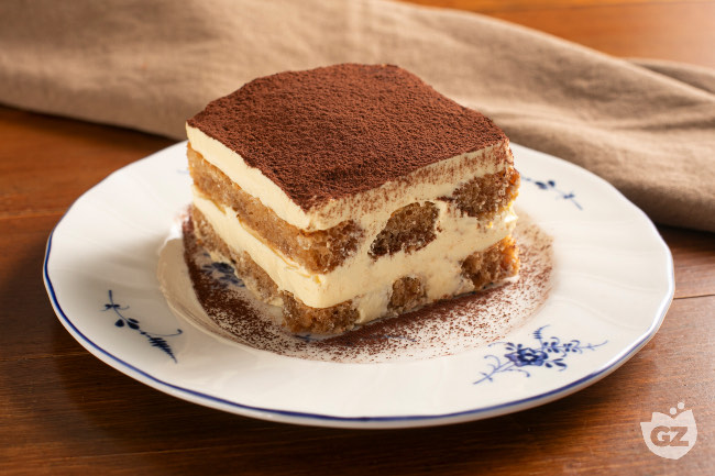 Tiramisu with cocoa and mascarpone
